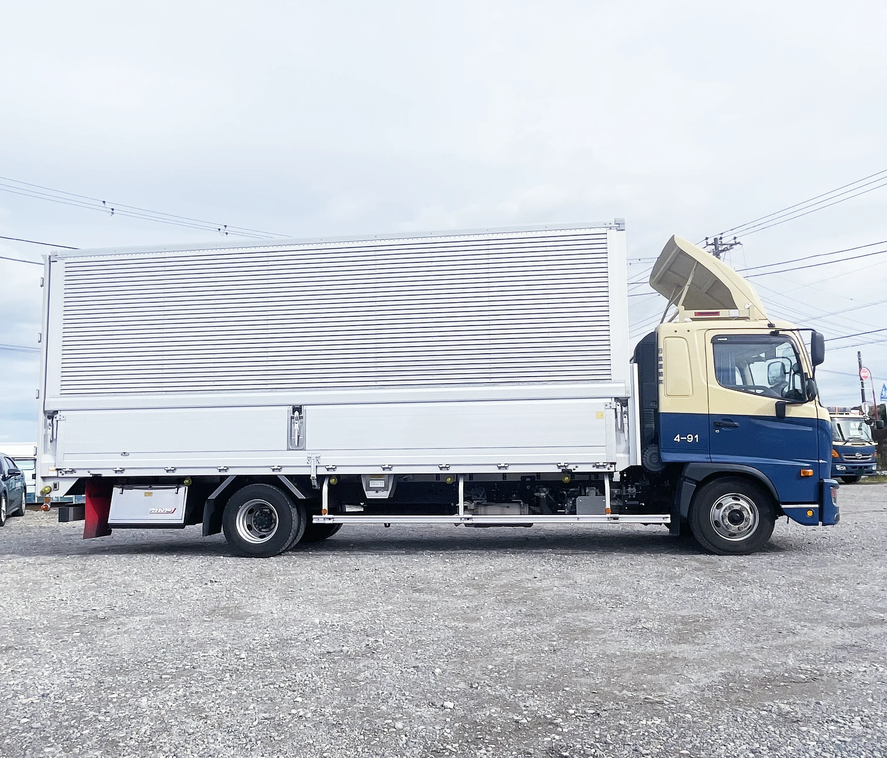 4tウイング セミワイド