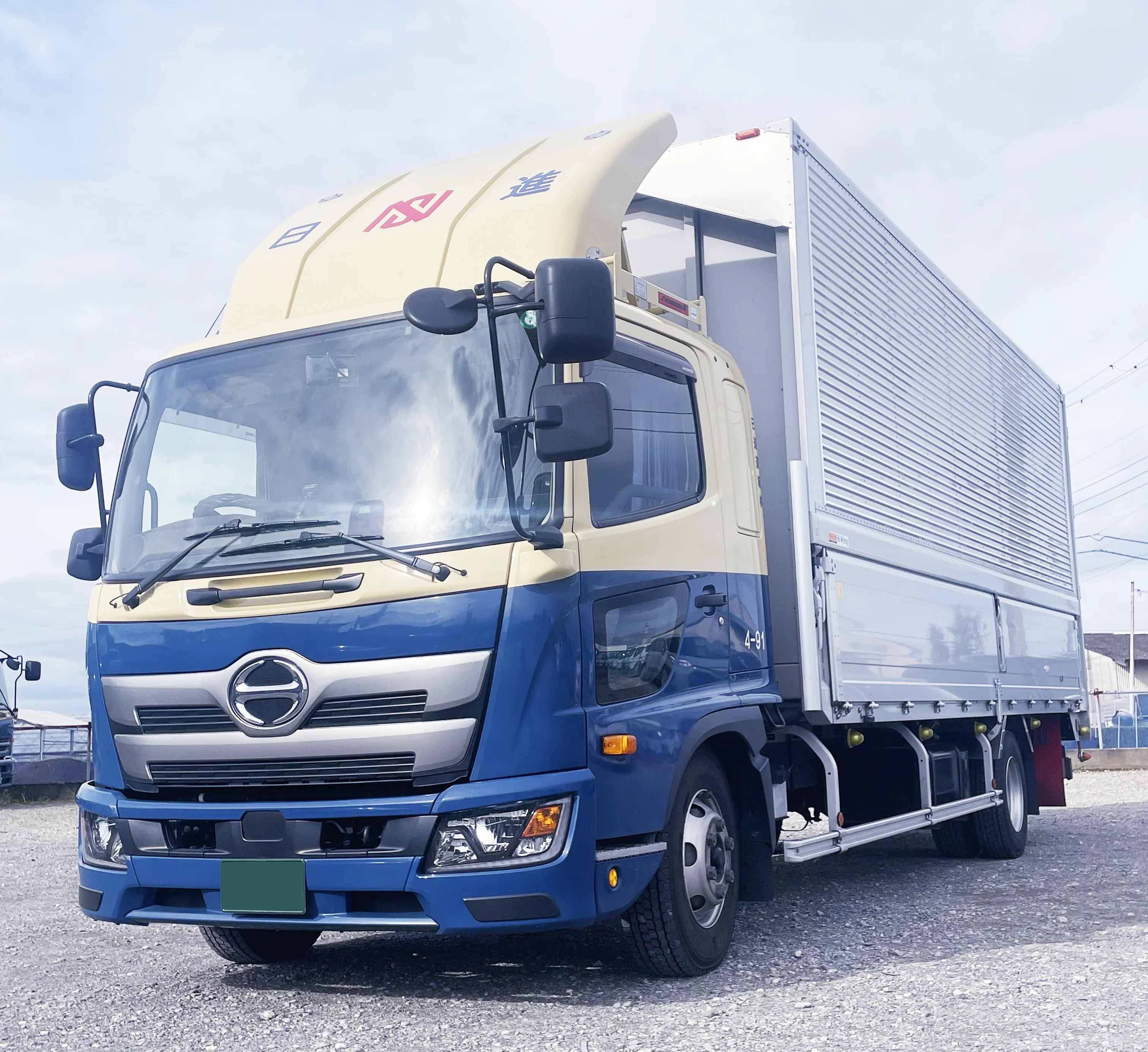 4tウイング セミワイド