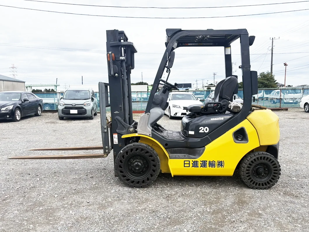 フォークリフト